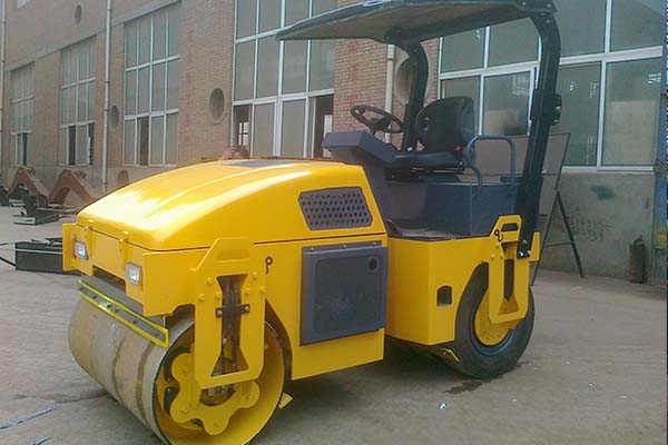 <a href='http://www.yijingbagua.cn' target='_blank'>壓路機</a> <a href='http://www.yijingbagua.cn' target='_blank'>壓路機</a>